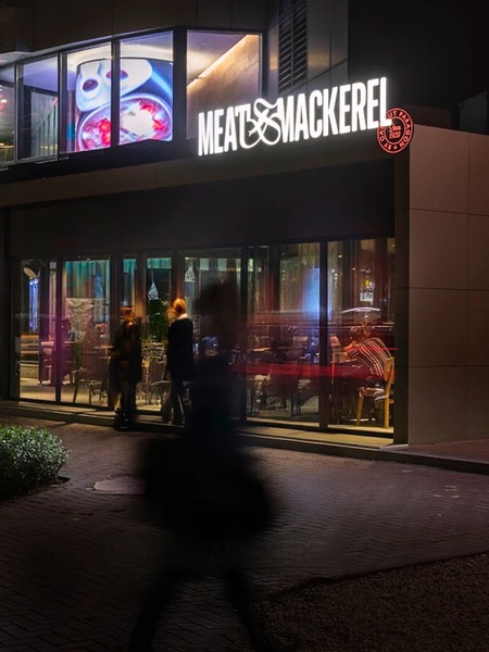 frontlit signage