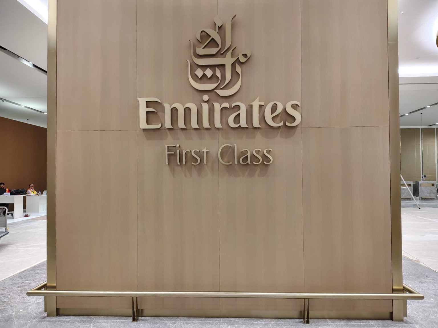 EK FIRST CLASS CHECK IN AREA @ TERMINAL 03